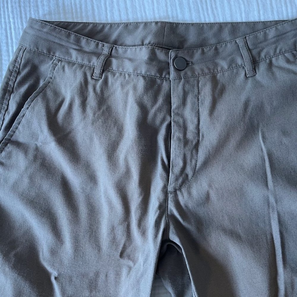 Outlier Futureworks Sz 31 in Sandstorm tan